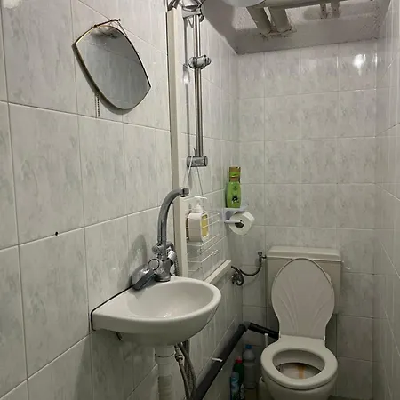 Apartamento On The Ground Floor Near Arena 8888 And Med Hospital *